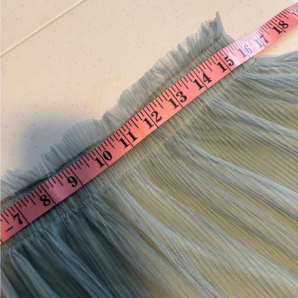 LC Pleated Tulle ombré skirt - Picture 4 of 7